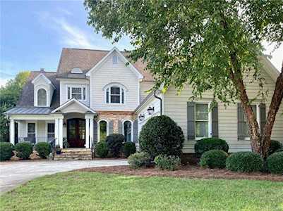 12661 Lindrick Ln Charlotte, NC 28277
