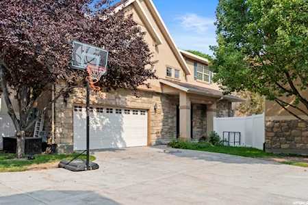 13434 S Duncan Meadow W Ln Riverton, UT 84096