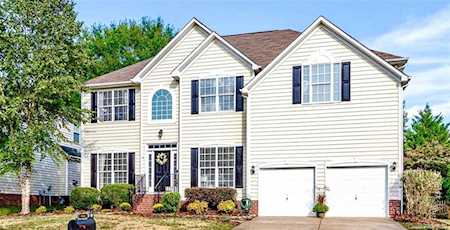8909 Waltham Forest Ct Waxhaw, NC 28173