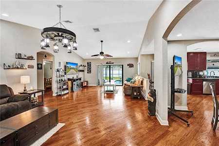 1322 NW 112th Ter Coral Springs, FL 33071