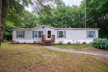 17 Giovanni-Rose Ct Coventry, RI 02816
