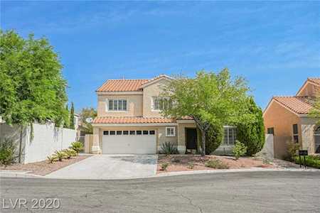 8804 Valley Creek Dr Las Vegas, NV 89134