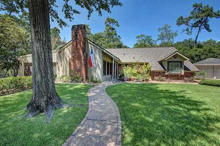 10806 Long Shadow Ln Hunters Creek Village, TX 77024