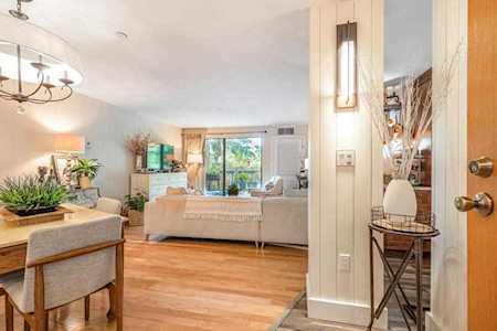 22 Railroad St #207 Andover, MA 01810