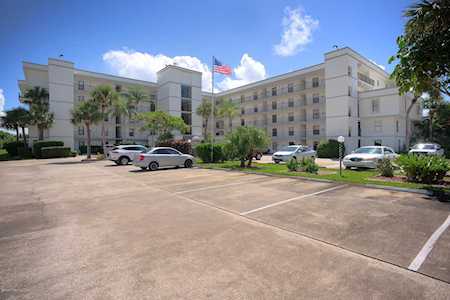 7400 Ridgewood Avenue #314 Cape Canaveral, FL 32920
