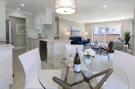 341 W 3rd Street #110 North Vancouver, BC V7M 1G3