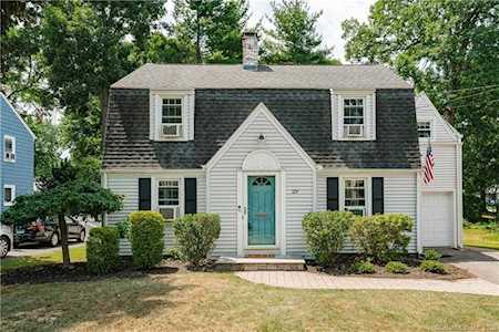 29 Wiltshire Lane West Hartford, CT 06117