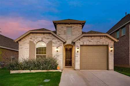 2511 Pettus Drive Forney, TX 75126
