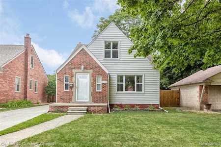 7174 Kolb Ave Allen Park, MI 48101
