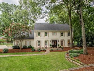 4611 Montibello Dr Charlotte, NC 28226