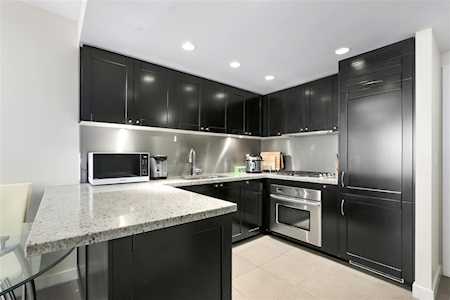1133 Homer Street #603 Vancouver, BC V6B 0B1