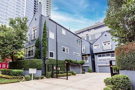 2719 Kipling St Houston, TX 77098