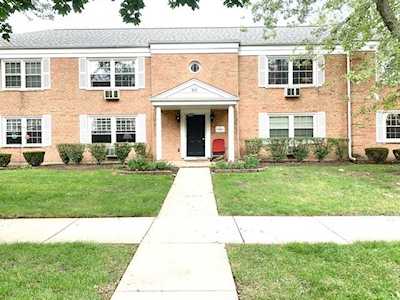 914 W Saint James St #1E Arlington Heights, IL 60005