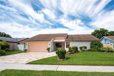 9612 S Richmond Cir Boca Raton, FL 33434