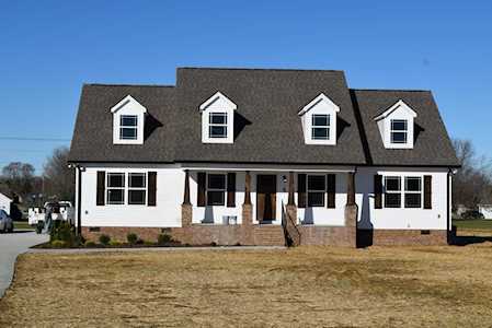 668 Richland Farms Dr. Manchester, TN 37355