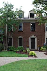 9422 Wessex Pl Louisville, KY 40222