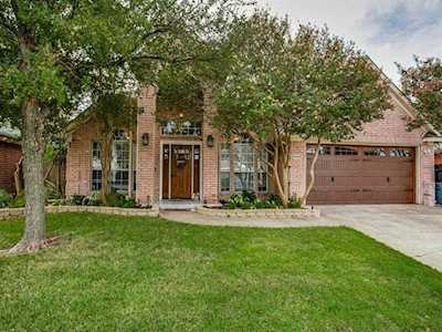 4020 Falcon Ridge Drive Haltom City, TX 76137