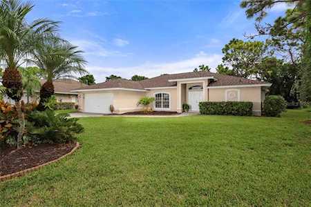 32 Sportsman Ct Rotonda West, FL 33947