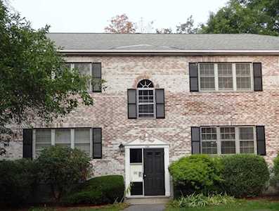 104 Lake Shore Rd #4 Boston, MA 02135