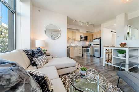 1068 W Broadway #207 Vancouver, BC V6H 0A7