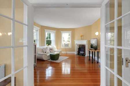 3 Upland Rd #2 Brookline, MA 02445