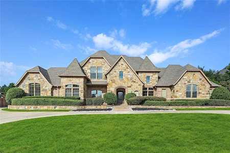 3024 Loch Meadow Court Southlake, TX 76092