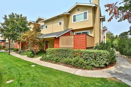 44 Sanderling Ct Campbell, CA 95008