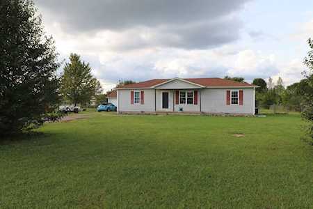 1509 Longview Rd Unionville, TN 37180
