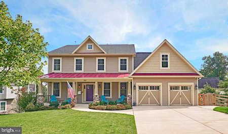 3117 Spring Dr Alexandria, VA 22306