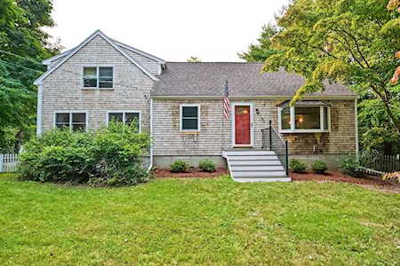 185 Taylor Street Pembroke, MA 02359