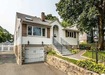 54 Prentice Street Waltham, MA 02451