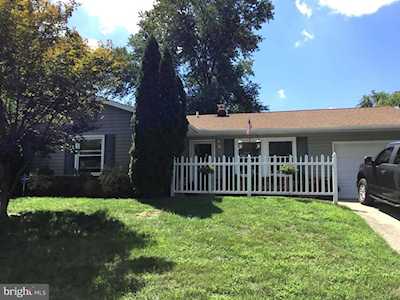 2541 Symphony Ln Gambrills, MD 21054