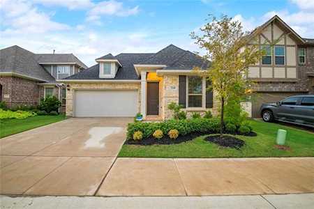 2268 Briar Ridge Trail Carrollton, TX 75010