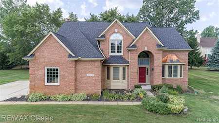 22435 Southwyck Ct Novi, MI 48374