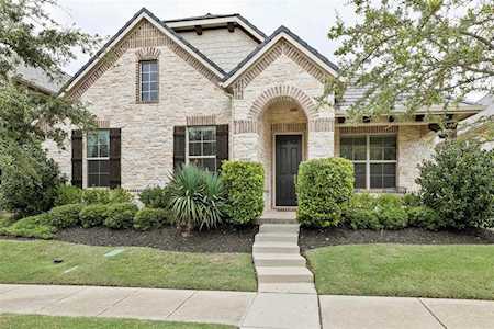 8008 Delaware Drive Mckinney, TX 75070