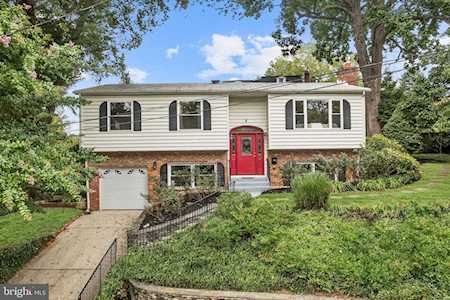 5 Burket Ct Silver Spring, MD 20910