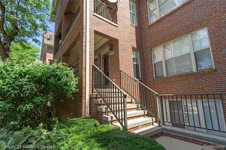 1429 S Main St Royal Oak, MI 48067