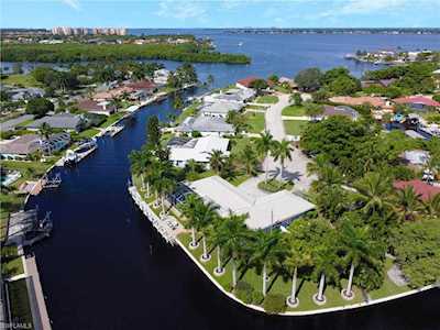 906 Jennifer Ln Fort Myers, FL 33919