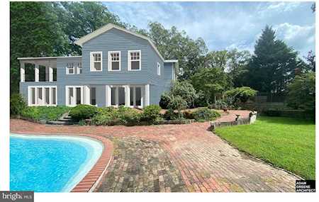 1722 Arlington Ridge Rd Arlington, VA 22202