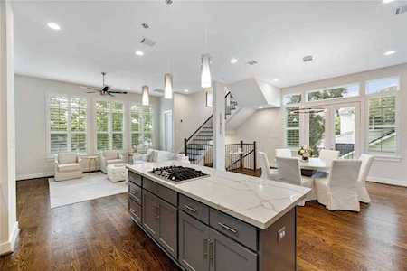 1028 Alexander St Houston, TX 77008