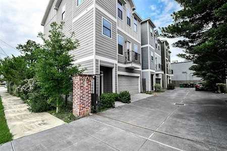 4700 Maxie St Houston, TX 77007