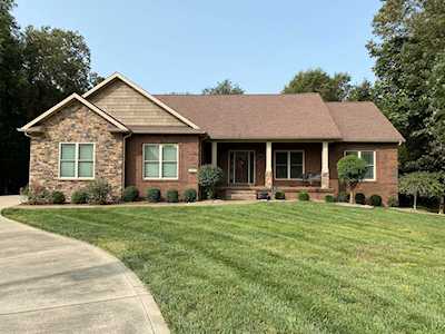 358 Springhurst Ct Elizabethtown, KY 42701