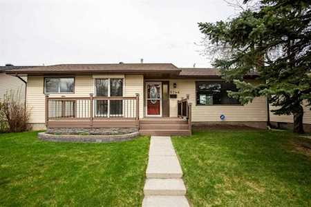 6244 72 St NW Calgary, AB T3B 3V8