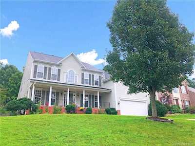 178 Crimson Orchard Dr Mooresville, NC 28115