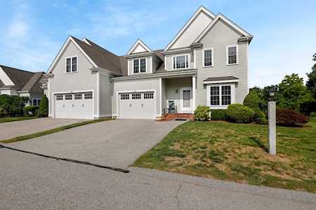 31 Cedarview Cir #31 Milford, MA 01757