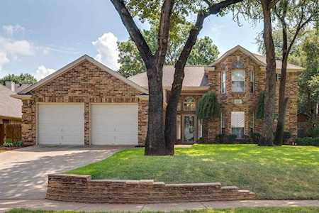 2137 Idlewood Drive Grapevine, TX 76051