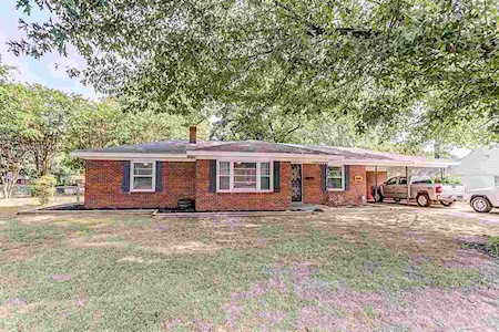 1490 Mt Moriah Rd Memphis, TN 38117