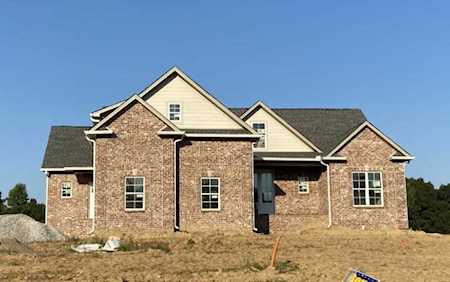 4151 Ironwood Dr Greenbrier, TN 37073