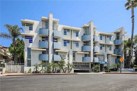 5350 White Oak Avenue #107 Encino, CA 91316