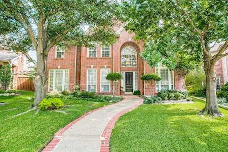 515 Yaupon Drive Garland, TX 75044
